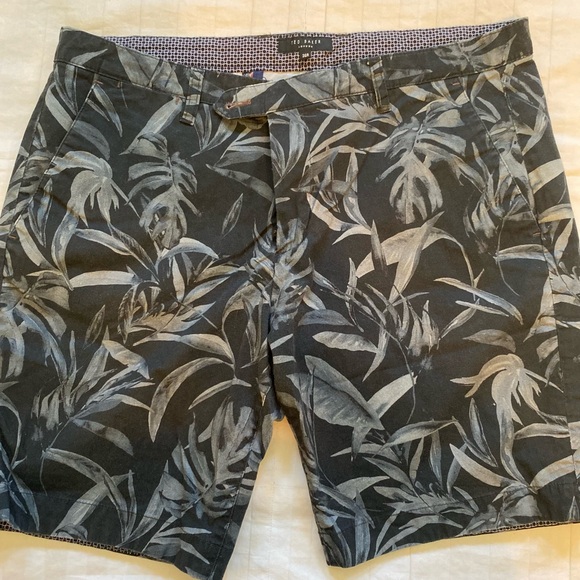 Men’s Ted Baker shorts - Picture 3 of 3